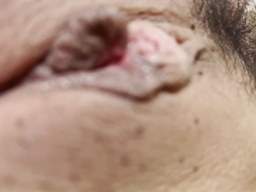 8K Una chica ucraniana se queda sin trabajo y hace videos porno para ganar dinero por el conflicto pol&iacute;tico